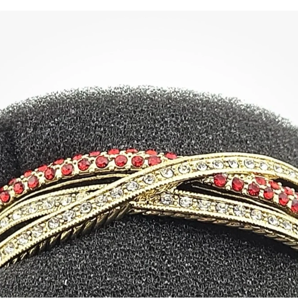HEIDI DAUS "Classic Kiss" Crystal Deco Bracelet - Red / Small MAKE ME AN OFFER! - Picture 3 of 5